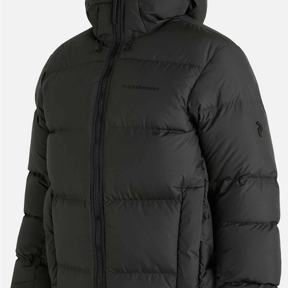 Peak Performance Puffer Jacket - Picture 3 of 7